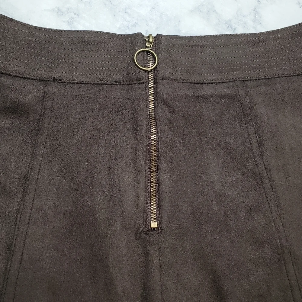 LOVE‎ Riche Mini Skirt Womens Small Charcoal Brown Microsuede Western Embroidery